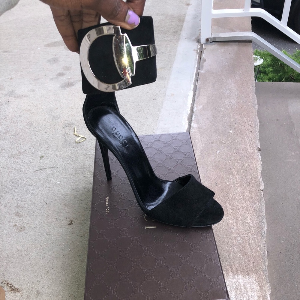 Gucci shoes worn once